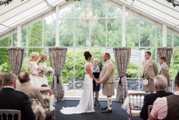 Stacey and George make their vows at Loch Lomond Waterfront